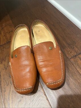 UGG Women's Brown Leather Slip-On Loafers